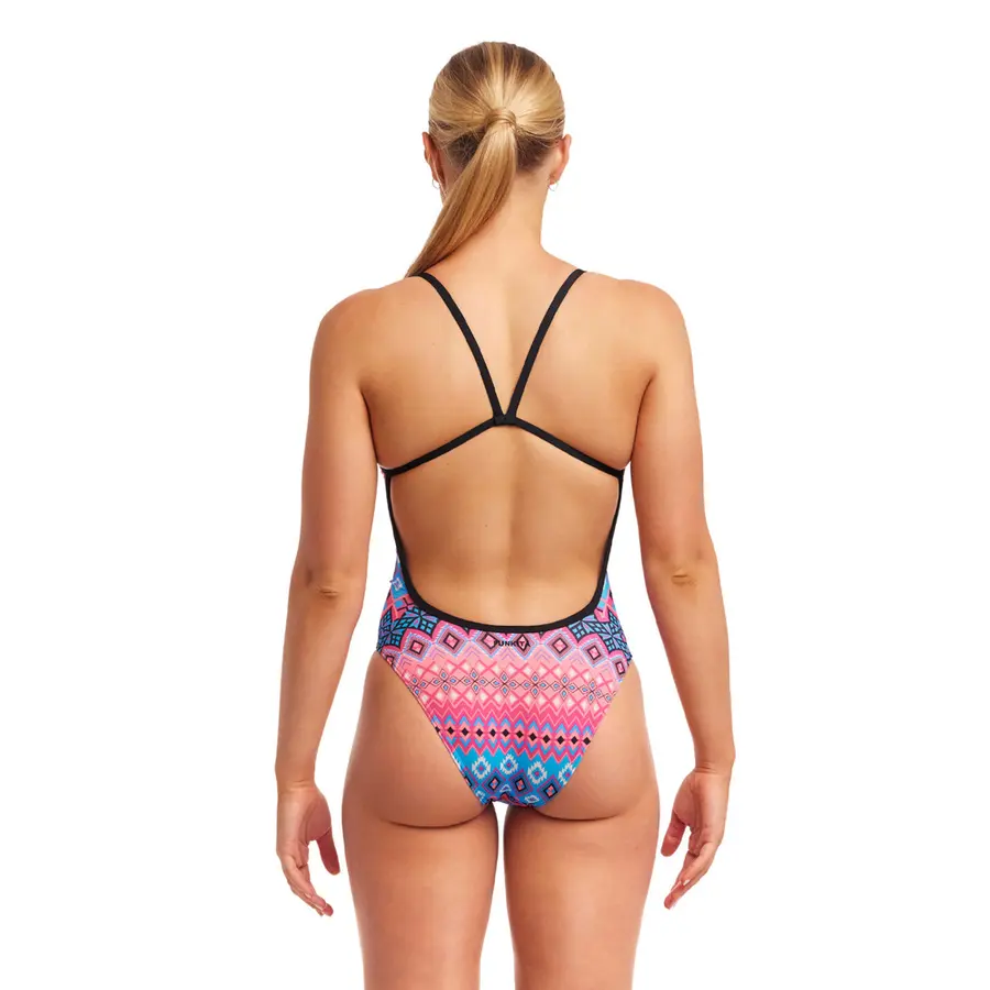 Tinsel Town Baddräkt 34 Funkita | Single Strenght One Piece 