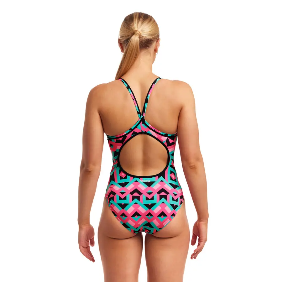 Square Stare Baddräkt 36 Funkita | Diamond Back One Piece 